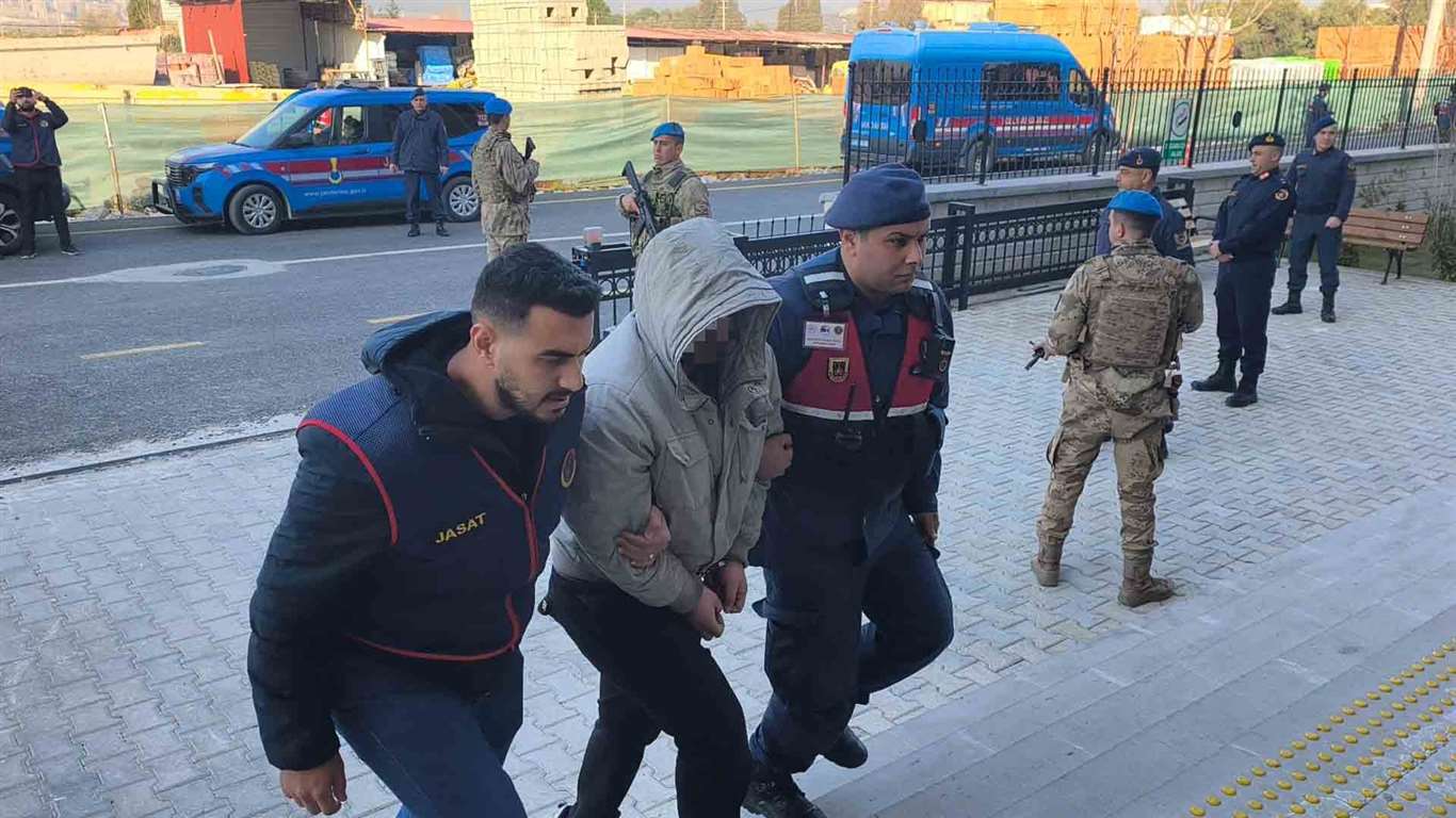 Yaşlı çiftin ölümüyle ilgili 4 kişi tutuklandı haberi