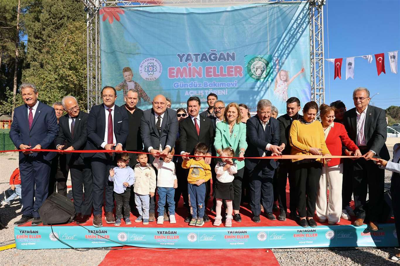 Yatağan Emin Eller Gündüz Bakım Evi hizmete açıldı haberi