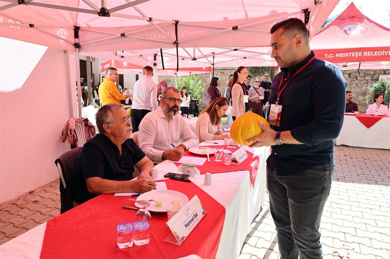       Yaylanın en iyi kavunları seçildi haberi