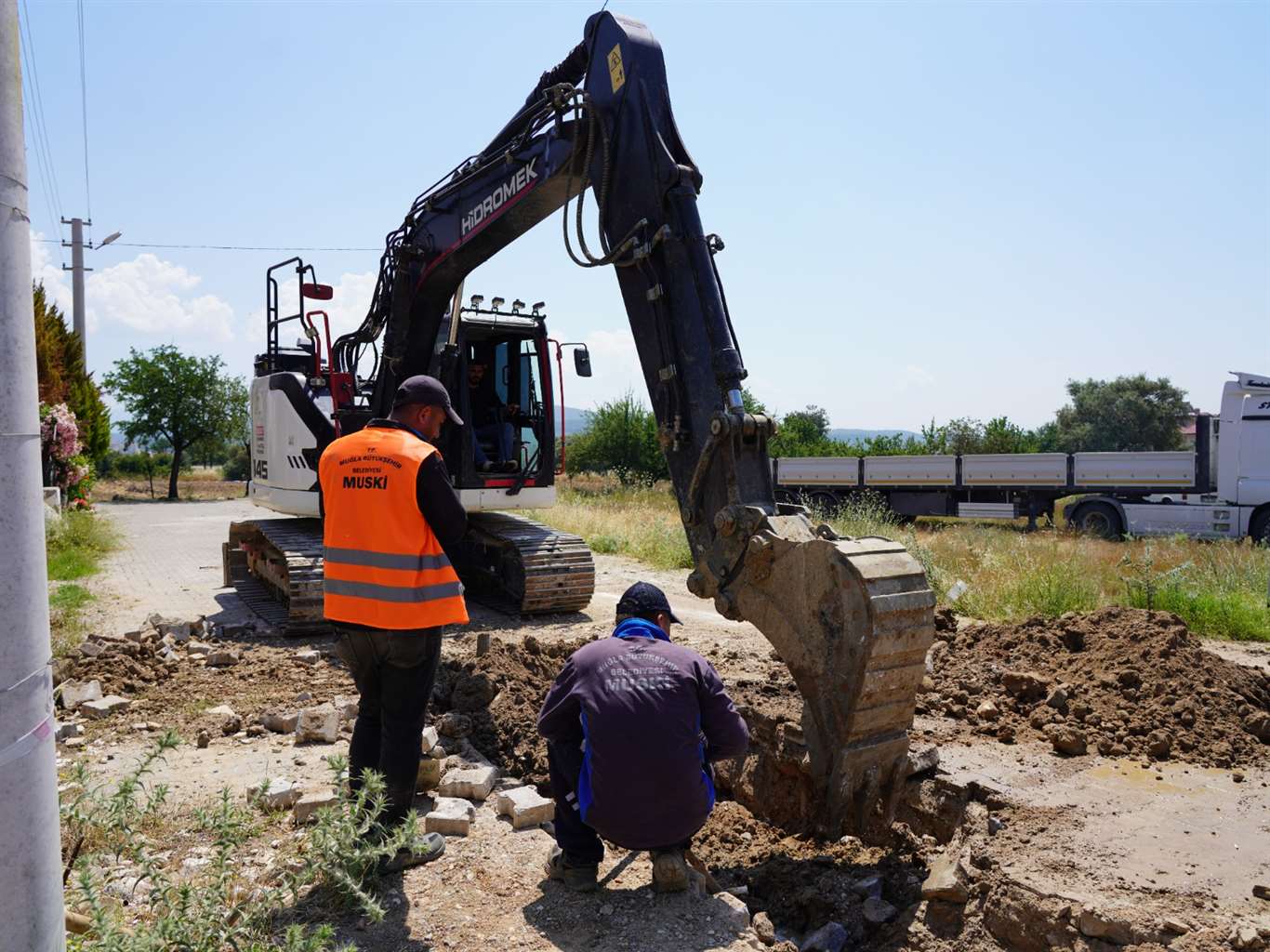Yatağan Yeni Mahalle'de kanalizasyon altyapısı çalışması başladı haberi