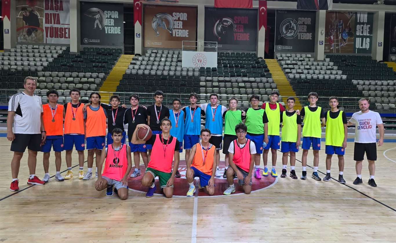    30 Ağustos Zafer Kupası U14 Futbol Turnuvası sona erdi haberi